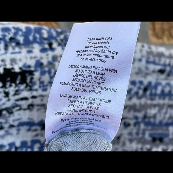 Leo & Ugo sweater set size 5 /XL - Picture 8 of 14